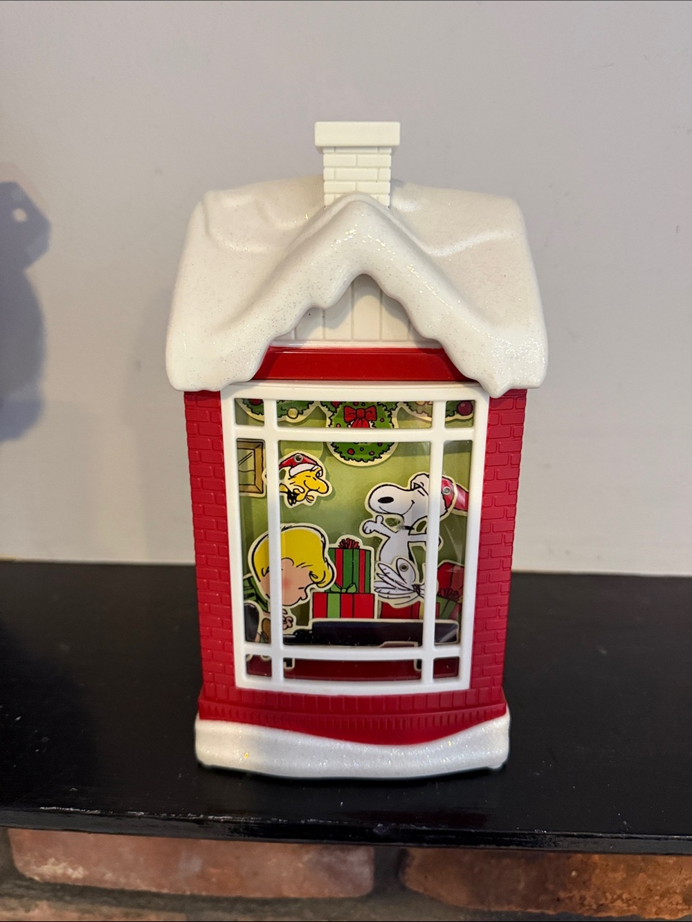 Peanuts Holiday Window Light - Red, White, Green